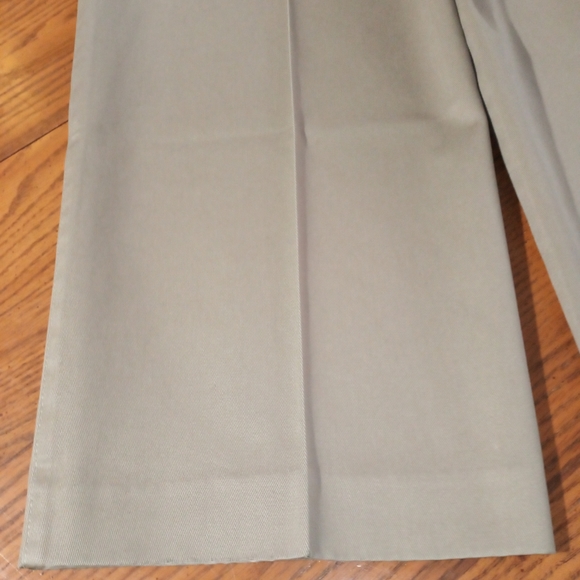 IZOD MENS SLACKS - Picture 6 of 6